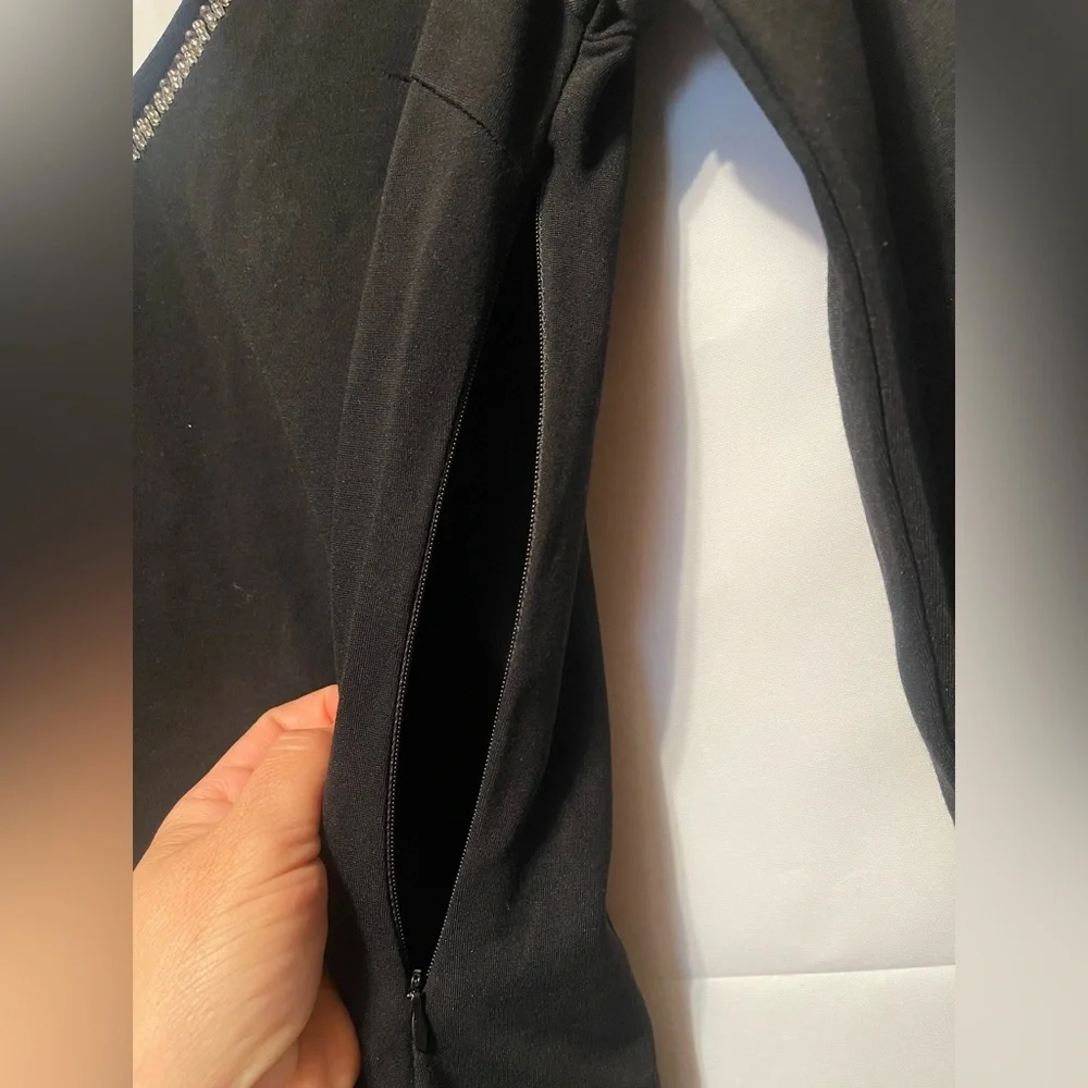 SARA BOO, Elegant Black Dress with Embellished Neckline - Picture 7 of 7